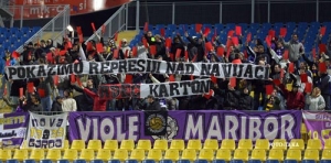 Poka�imo represiji nad navija�i RDE� karton